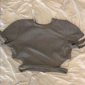 Rise Ribbed Gray Crop Tee